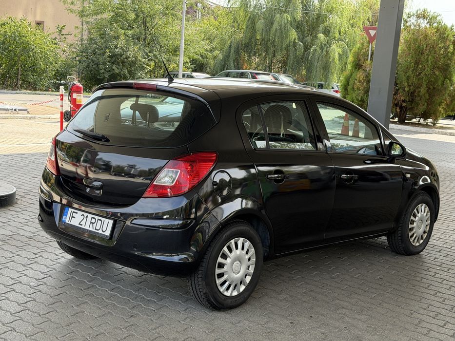 Opel corsa 1.3D 2009 manuala