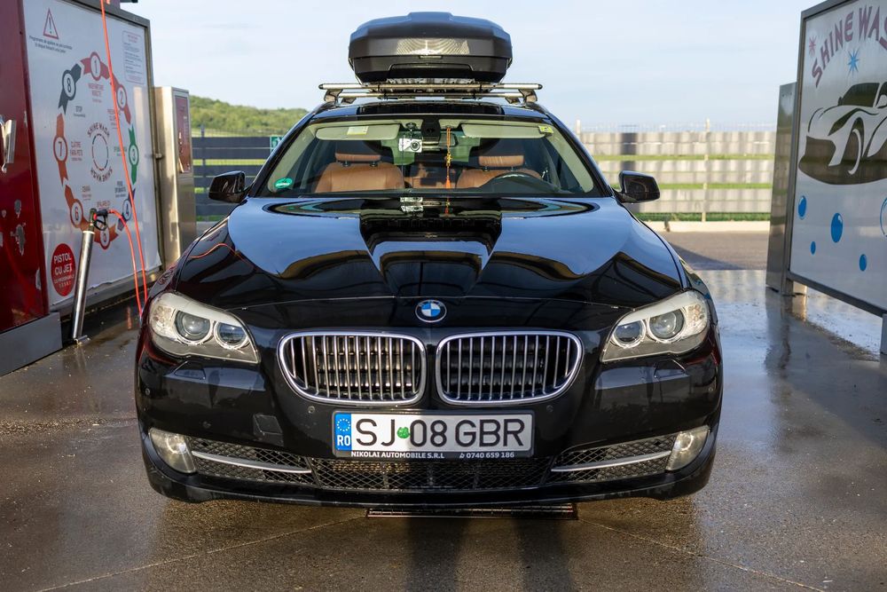 BMW Seria 5 Masina intretinuta si servisata la zi. Distributie schimbata recent.