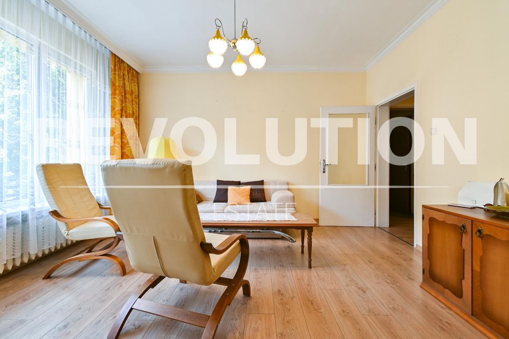 Дава се под наем Тристаен апартамент в София, Лозенец - 97 кв.м за 850 € - Снимка #2