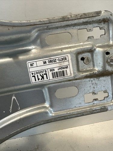 Повдигач за предно ляво стъкло за Hyundai Tucson 2.0 CRDi (2009) 82470-2E090