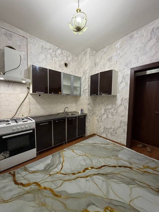 Chilonzor 23 kvartal Farxadskiy Bozorga yaqin. Navastroyka