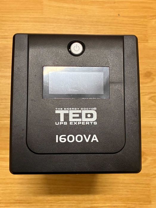 UPS Line Interactive TED 1600 VA - 900 W display LCD, 4x Schuko