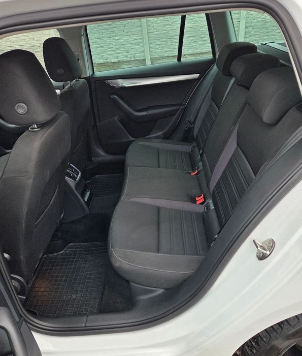 Škoda Octavia 2019 diesel, 10.565 € — imagine 4