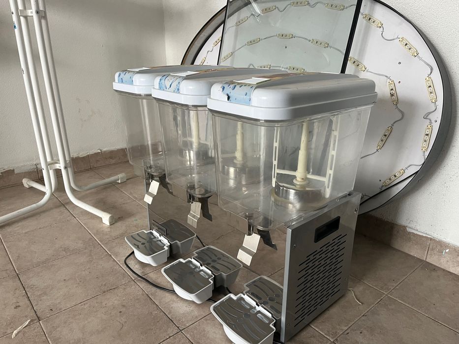 Диспенсър за напитки 3 x 18L - електрически