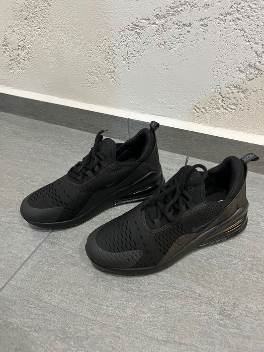 обувки Nike air 270