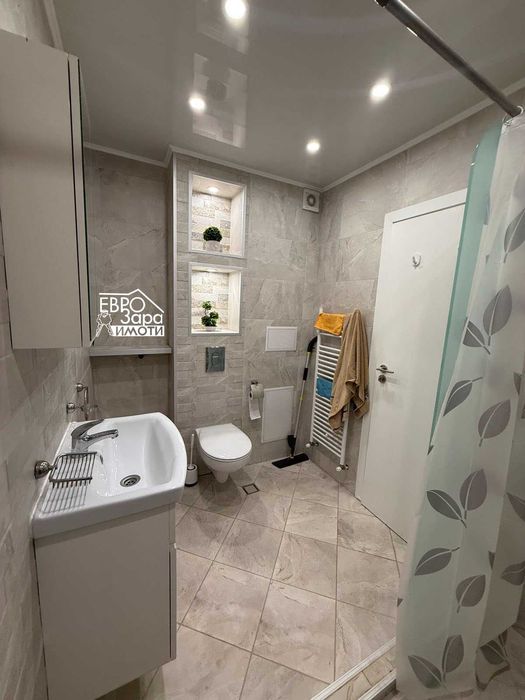 Дава се под наем Тристаен апартамент в Стара Загора, Център - 85 кв.м за 459 € - Снимка #3