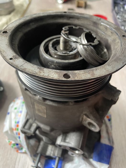 Компрессор кордиционера камри 40