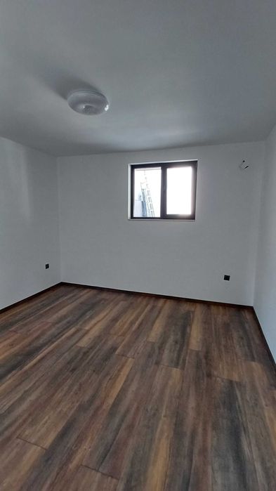Продава се Къща в Плевен, 9-ти квартал - 150 кв.м за 1139 €/кв.м - Снимка #9
