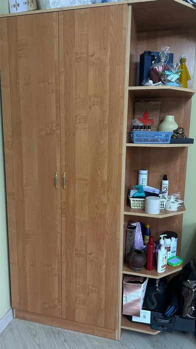 Продам гарнитур спальный