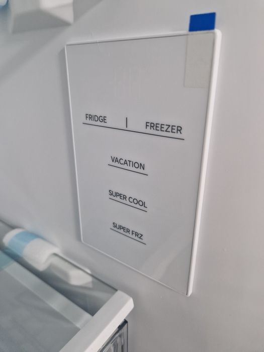 Хладилник с фризер Midea A++ No Frost  400 литра