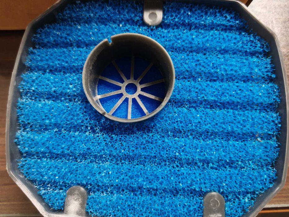 Продавам външен филтър JBL CristalProfi e702