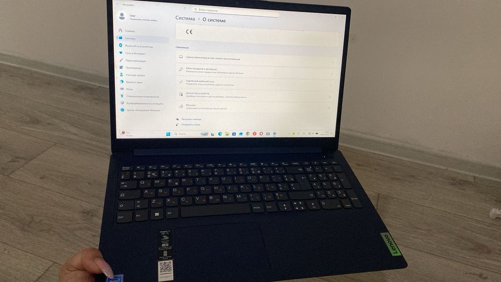 Ноутбук леново в отличном состоянии