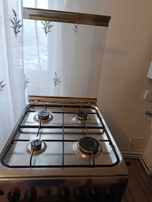 Aragaz Indesit perfecta stare de functionare