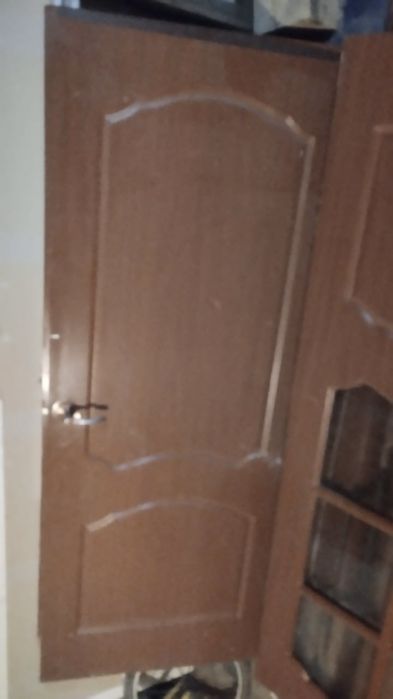 Двер б/у идеальный состаяние