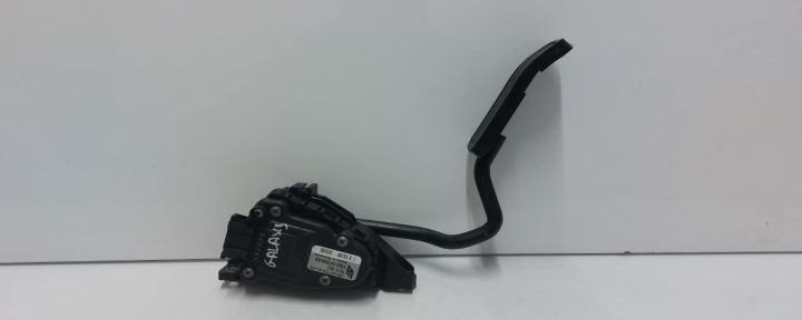 Pedala acceleratie 7m3721603e Volkswagen VW Sharan prima generatie