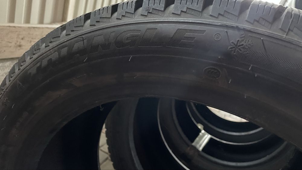 Шины 245/45/18 трианжел