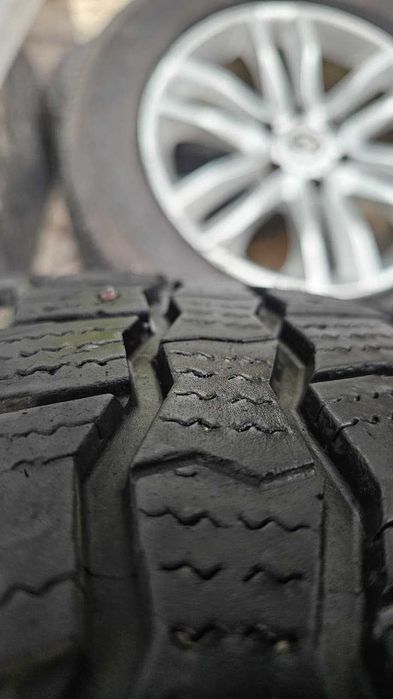 Продам зимние автошины