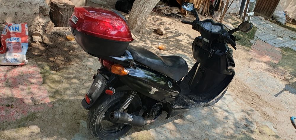 Скутер DAELIM 150 kub Сотилади.