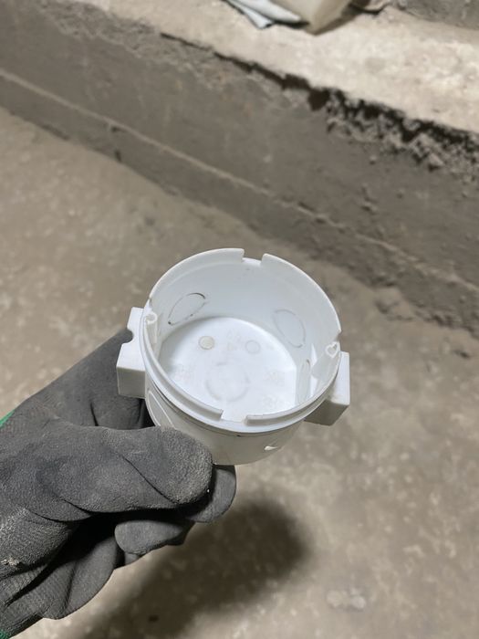 Подрозетник (белый)