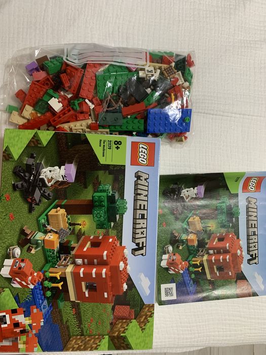 Lego 21179 - The Mushroom House