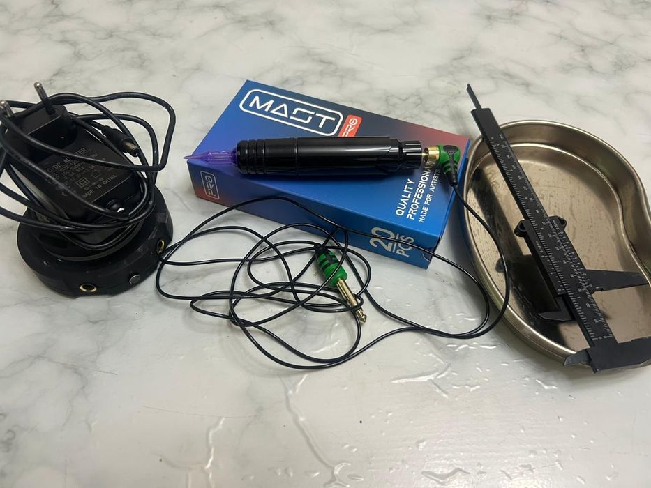 Продам макияж машинка