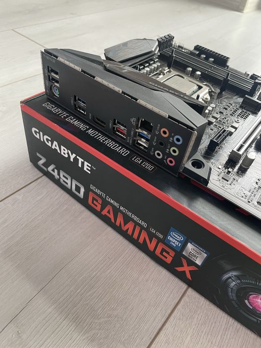 Intel Core i5 10600k | Placa de baza Gigabyte Z490 Gaming X