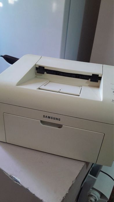 Лазерный принтер Samsung