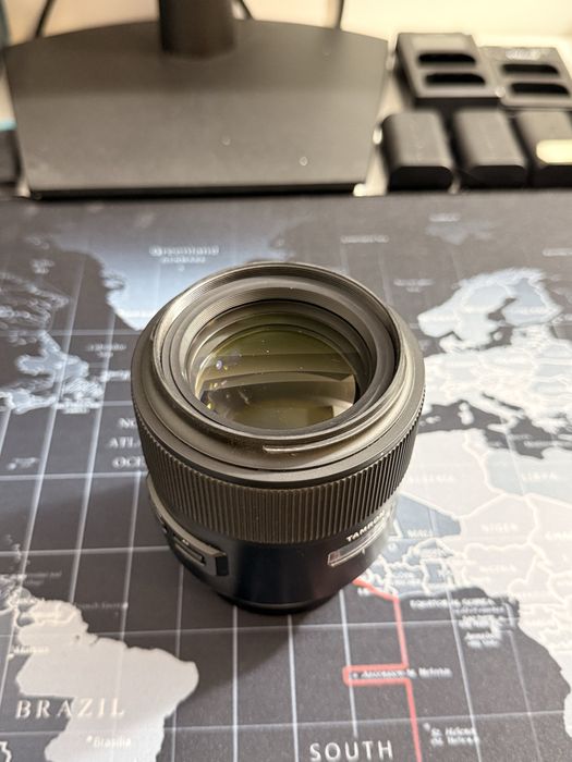 Tamron 85mm f/1.8 -EF Canon