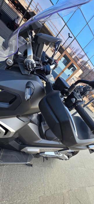 Honda XADV  X-ADV 2018  12.800 KM