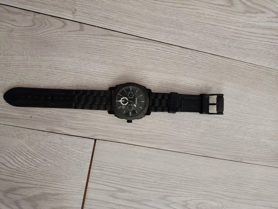 Продам часы Fossil