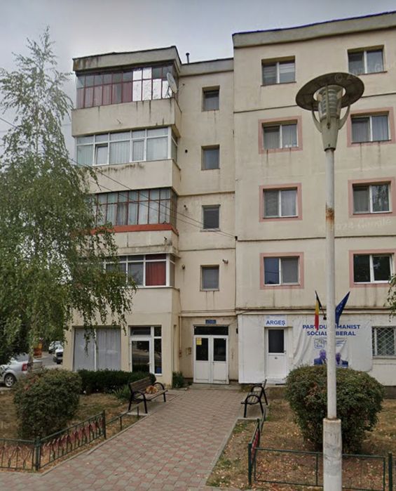 Garsoniera in Costesti