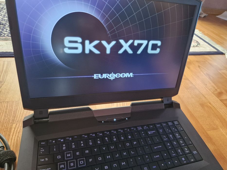 Laptop Eurocom, Sky X7C, cu procesor Intel Core i9 9900K k nou