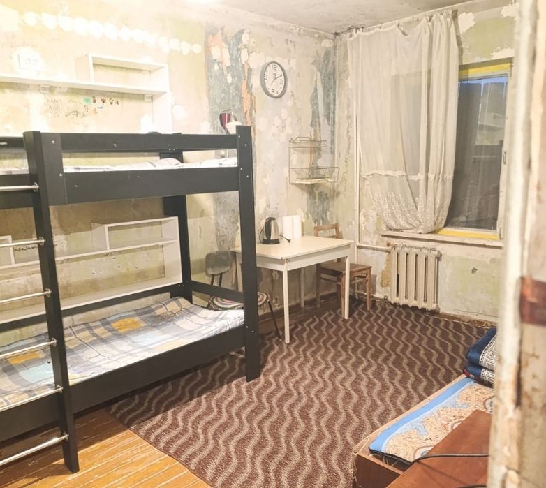 Аренда квартиры 2/2/4 Галерейка Якасарайский район. Аския базар .