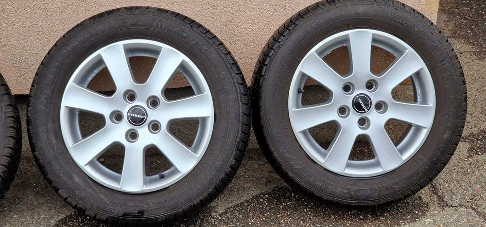 Jante aliaj BORBET originale 195/60 R15 cu cauciucuri de iarna