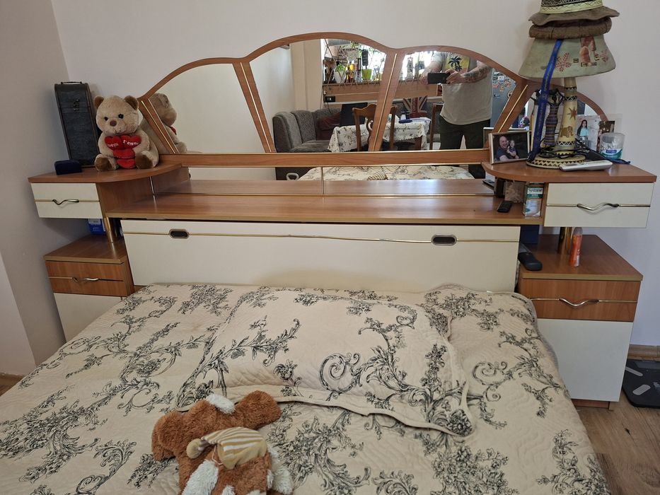 Употребявана спалня с ракла