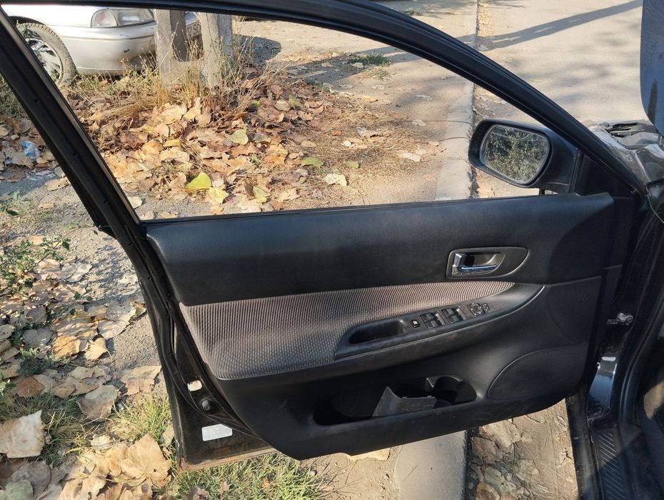 Dezmembrari  Mazda 6 (GG)  2002  > 2008 1.8 Benzina