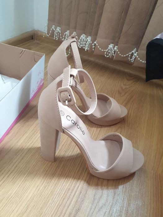 Дамски обувки на ток