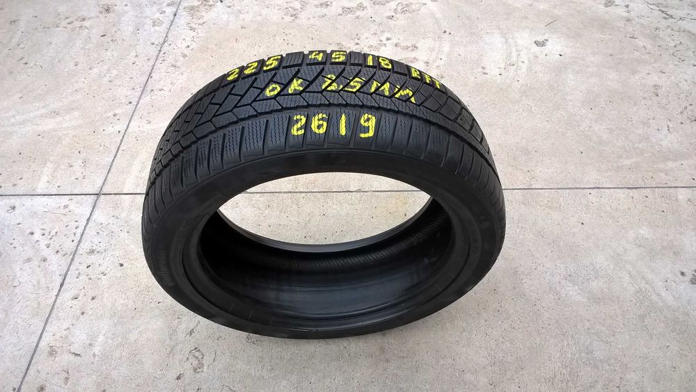 Doua anvelope iarna 225 45 18 continental wintercontact TS 830P rft