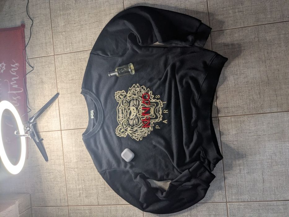 Pulover Kenzo in conditie foarte buna