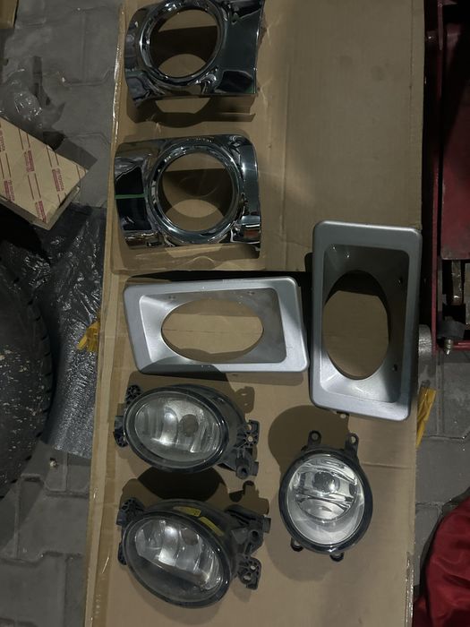 Лексус 570 противотуманки