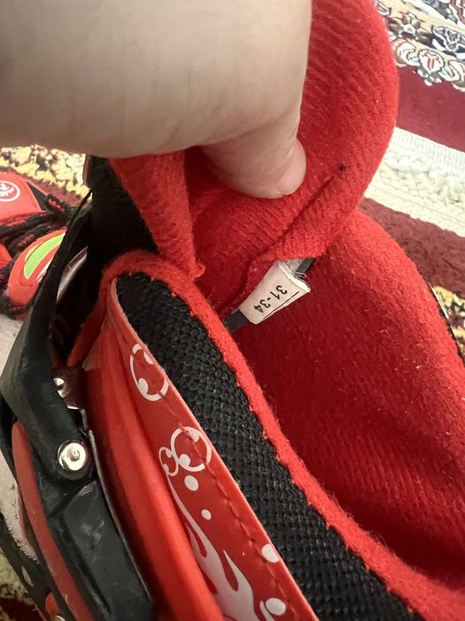 Роликовые коньки