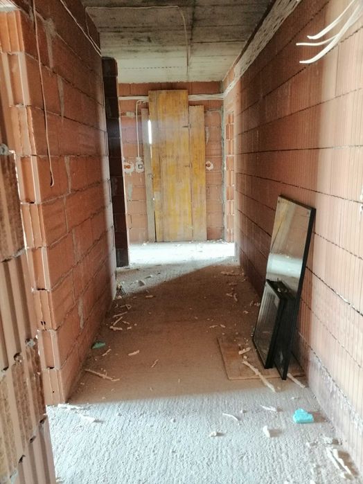 Продава се Тристаен апартамент в Пловдив, Прослав - 107 кв.м за 1020 €/кв.м - Снимка #2