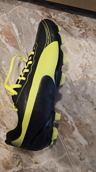 Нови футболни обувки Puma