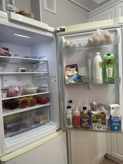 Продается холодильник LG