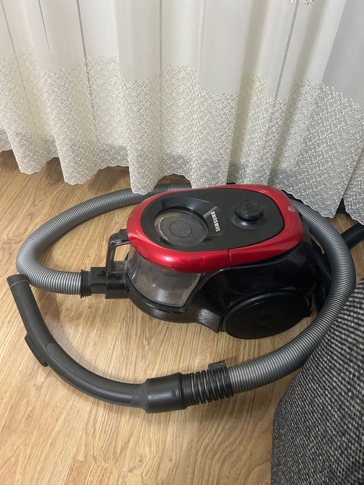 Vând aspirator samsung