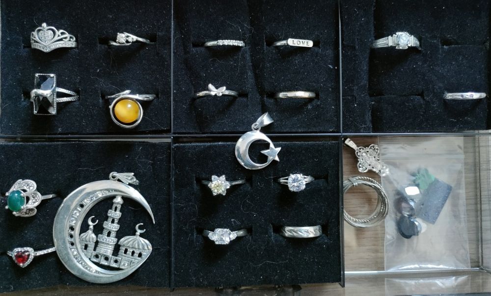 Серебряные ювелирные изделия