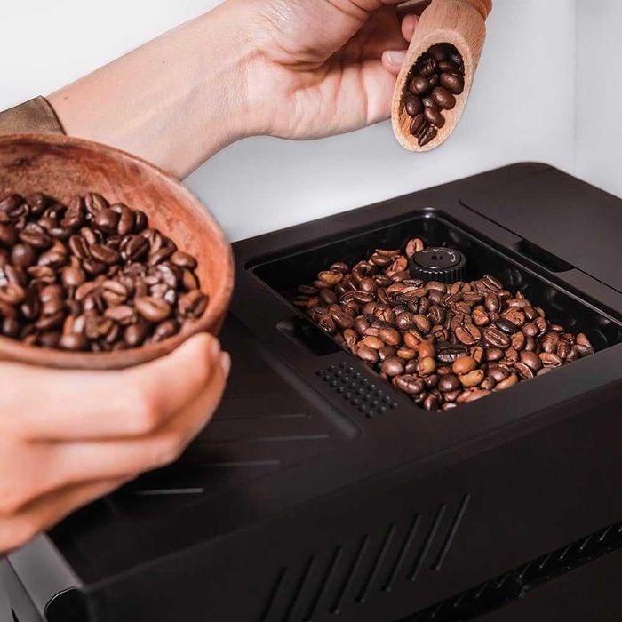Кафеавтомат Cecotec Cremmaet Compact Steam 1350W 19Bar, кафемашина за кафе на зърна