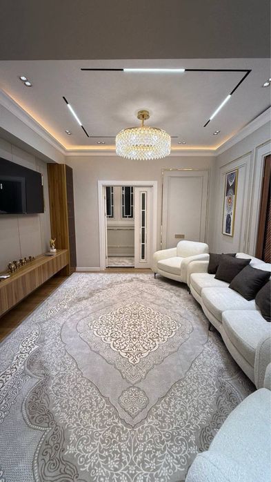Продается 3 ком. Квартира площадью 90 кв.м. Ро ул. Мирзо Улугбека