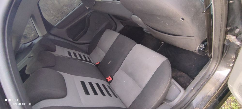 Салон за Форд Фокус Мк2 Мк2.5 2005/2011 Хечбек. Salon za Ford Focus