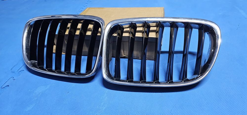 Vand grile nari BMW X1 e84 si BMW X5 F15 originale BMW